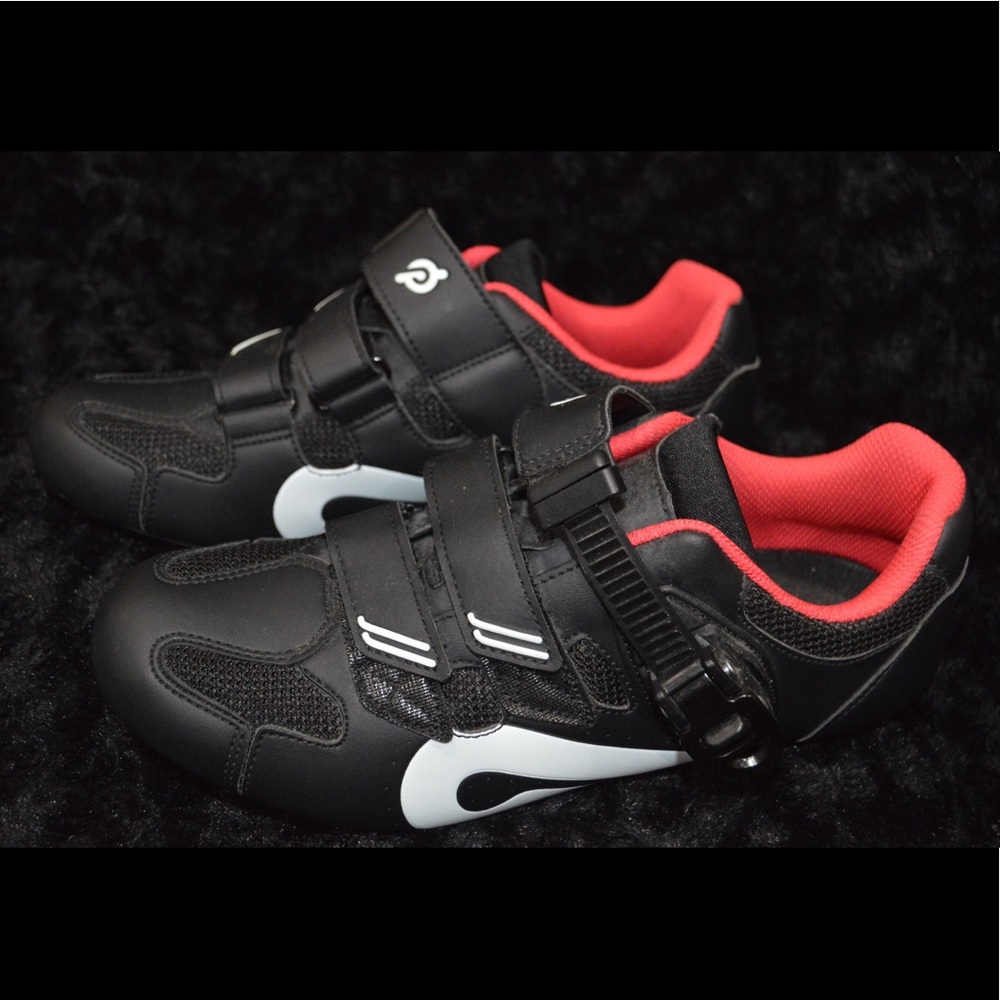Peloton Cycling Shoes-Size 40 (Men US 7, Women US 9)